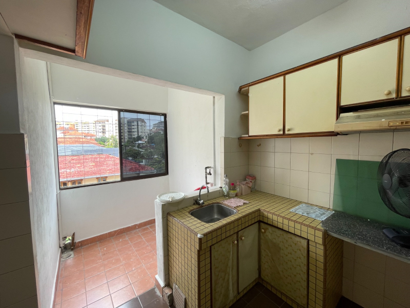 Lee Yan Lian Apartment - photo 8
