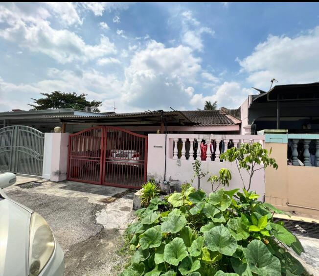 Taman Ehsan Single Storey Terrace House - photo 2