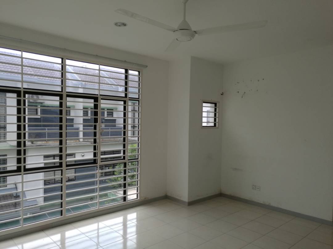 Bukit Puchong Park Villa Town House - photo 4