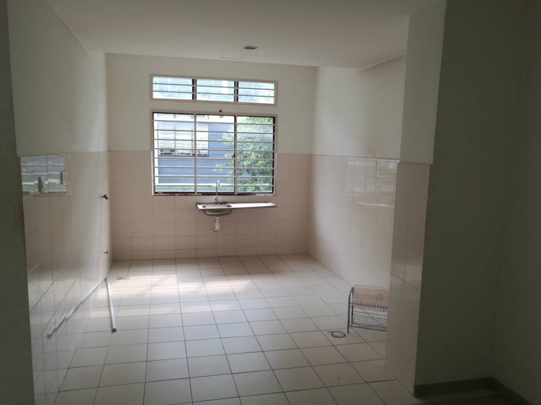 Bukit Puchong Park Villa Town House - photo 8