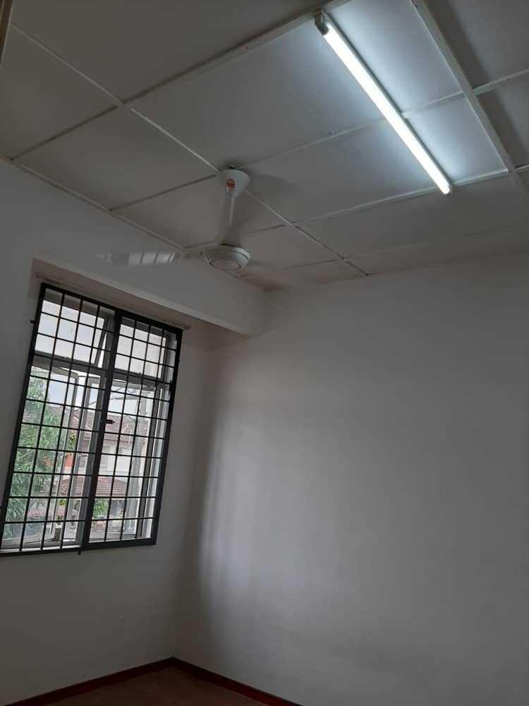 2 Storey House Taman Lestari Putra LEP 4 - photo 3