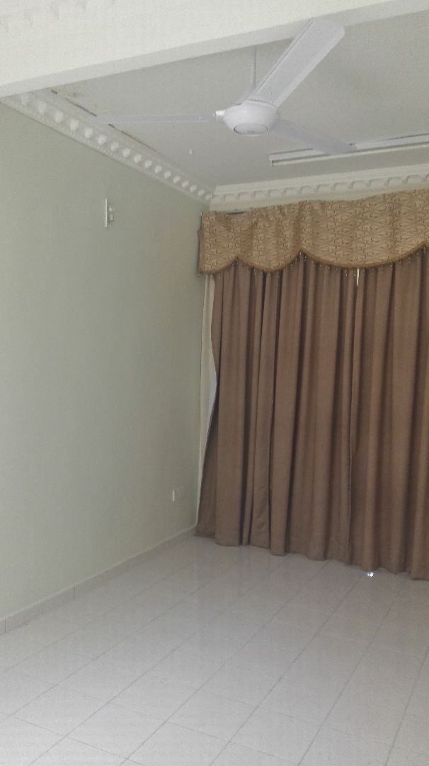 End Lot Double Storey Taman Putra Impiana - photo 12