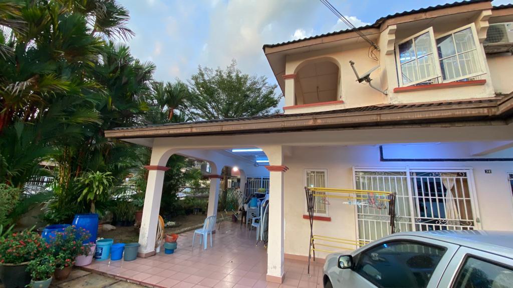 Taman Bukit Indah Ampang Corner Storey House Sale - photo 2