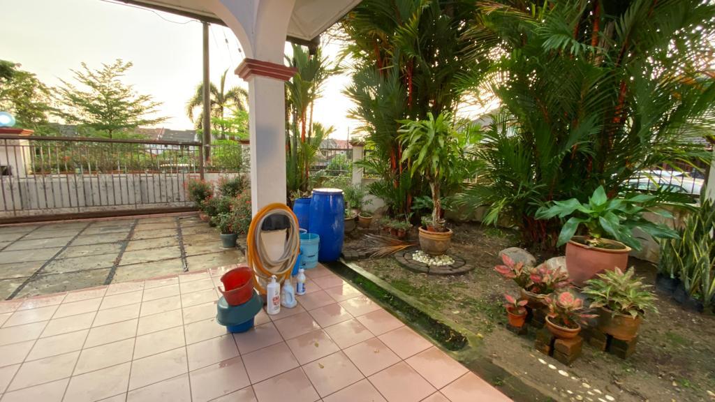 Taman Bukit Indah Ampang Corner Storey House Sale - photo 13