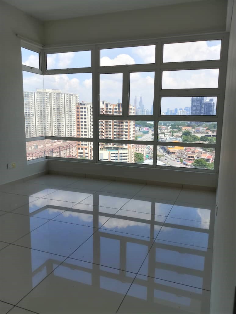 16-08 MH Platinum Residence - photo 2