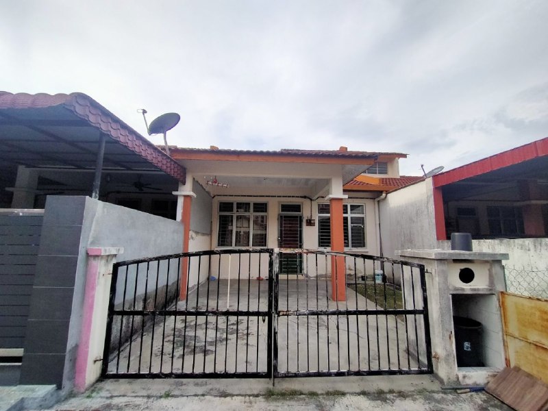 TERES 1 TINGKAT, TAMAN BUNGA RAYA, SALAK TINGGI