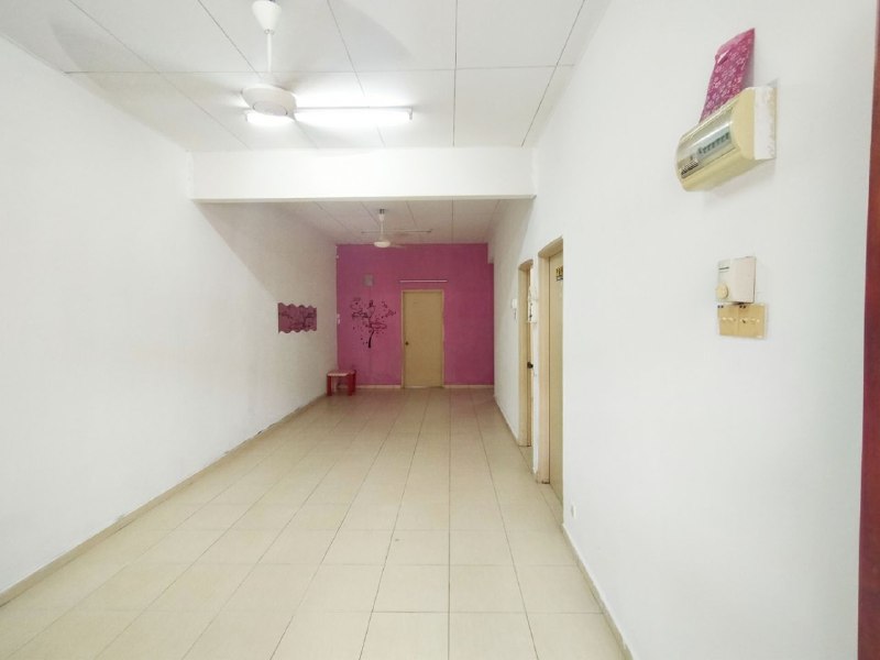 TERES 1 TINGKAT, TAMAN BUNGA RAYA, SALAK TINGGI - photo 3