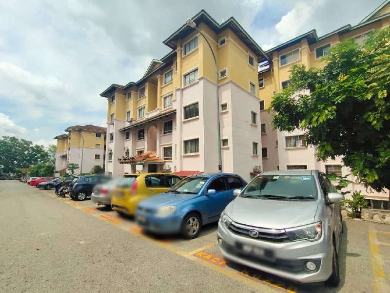 APARTMENT JUWITA, ASTANA ALAM PUNCAK ALAM - photo 1