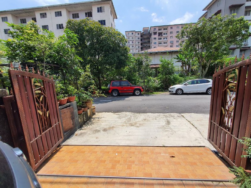 RUMAH CANTIK FACING OPEN -TAMAN SRI KENARI, KAJANG - photo 10