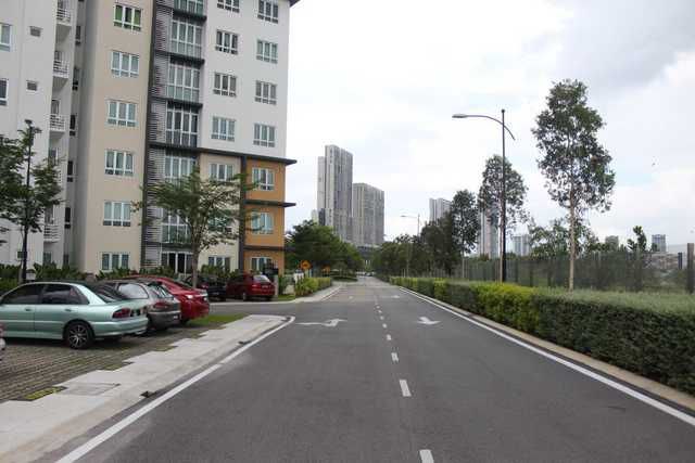 NICE UNIT, CERIA CONDOMINIUM, CYBERJAYA - photo 9