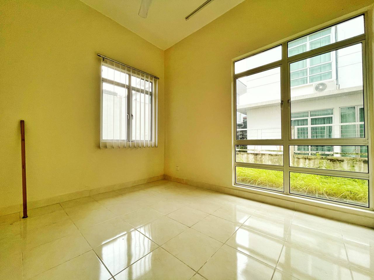 [5 BEDROOMS] SEMI-D TAMAN TROPIKA PUTRA, BUKIT RAHMAN PUTRA, SG BULOH - photo 6