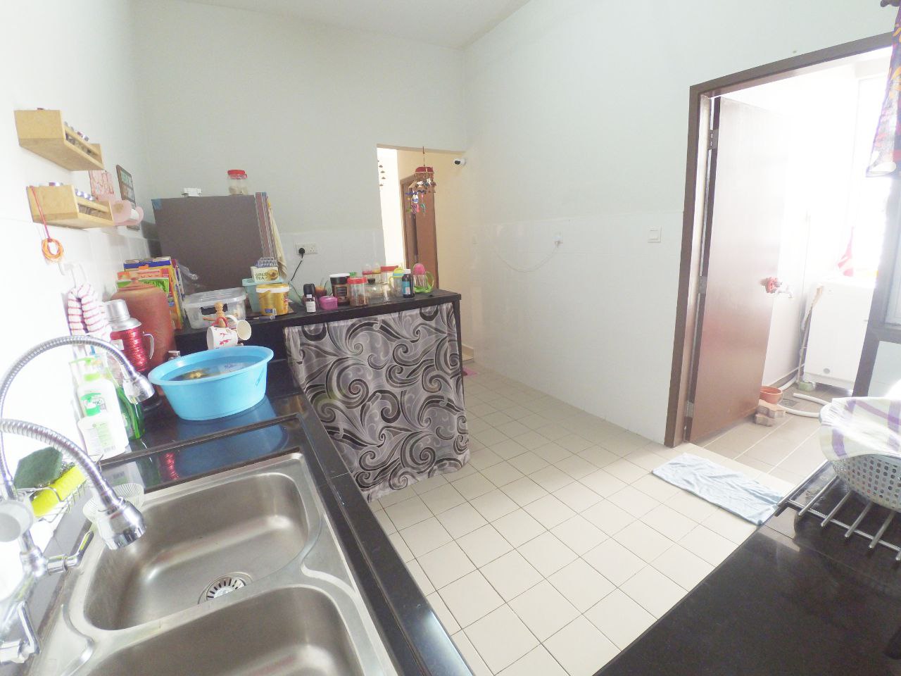 WELL KEPT - NICE UNIT, EMBUN RESIDENCE, KAJANG - photo 8