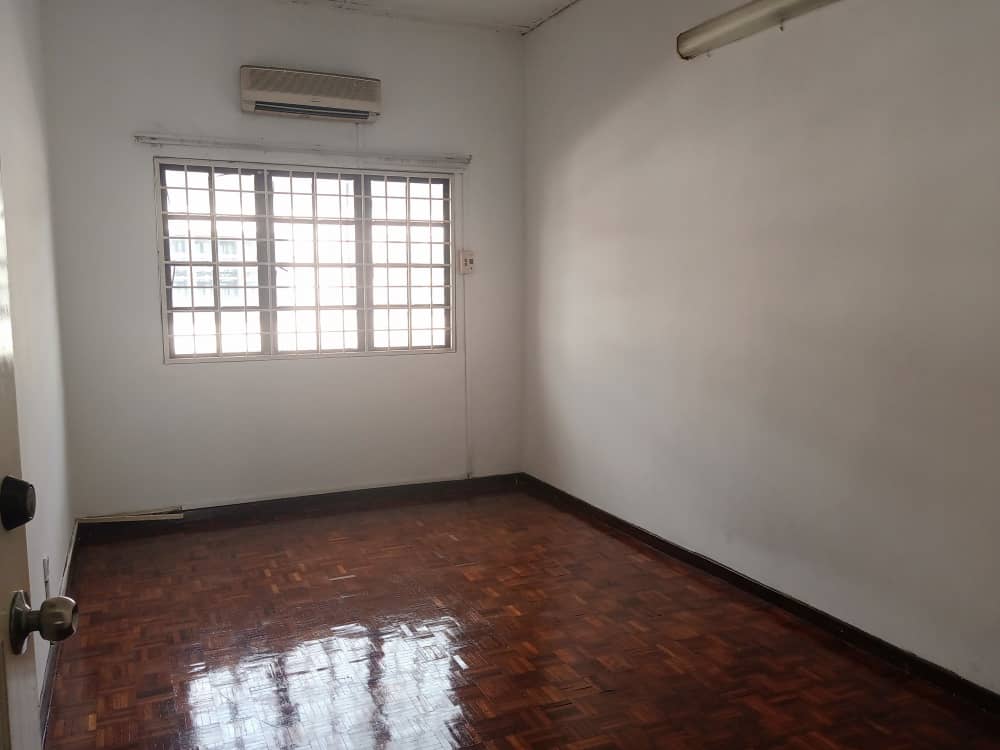 Taman Wangsa Permai Kepong - photo 2