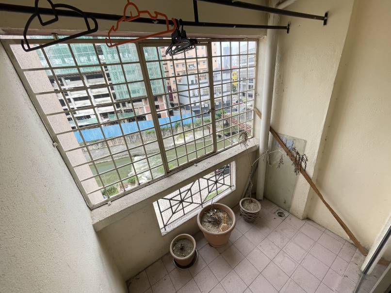 Pelangi Indah Condominium - photo 3