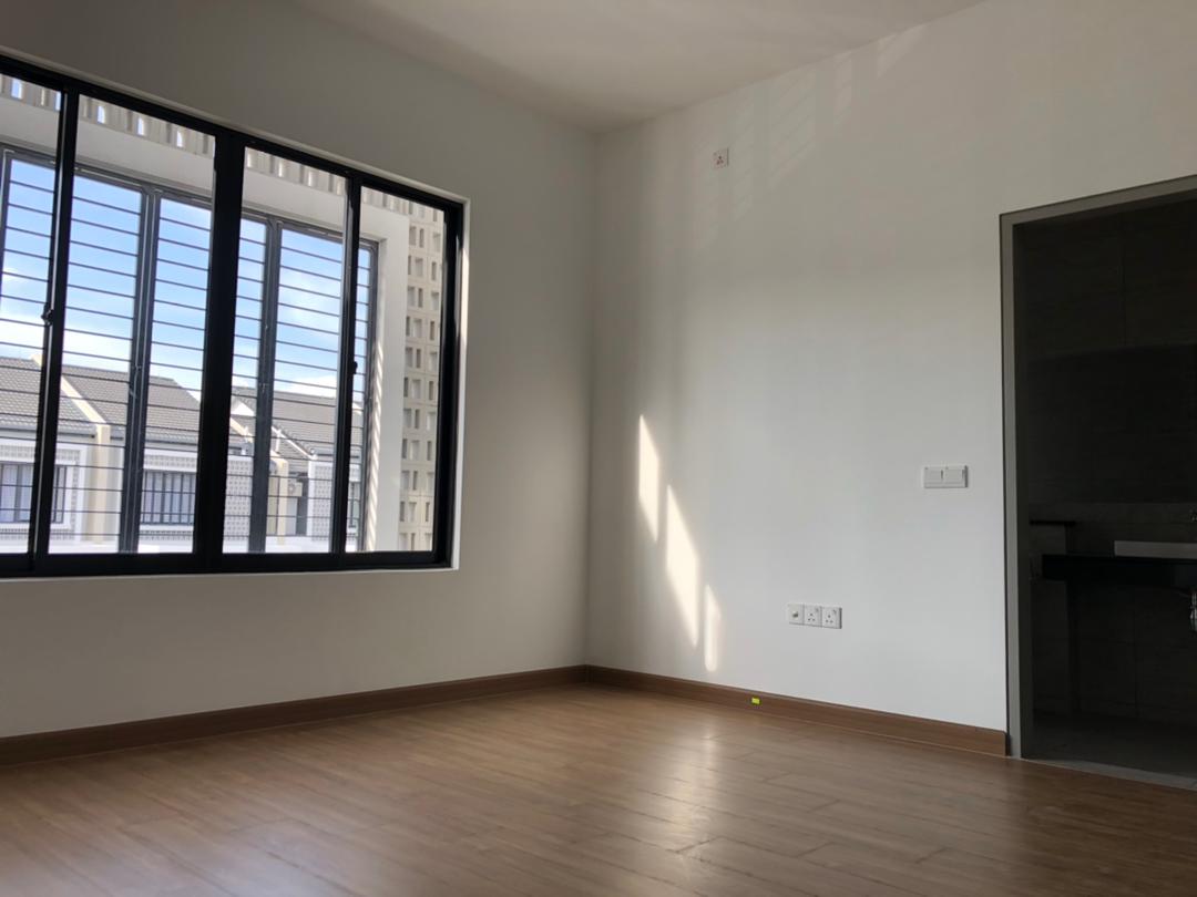 2 Storey 4 Bedrooms Elmina green 1 by shanmugi - photo 3