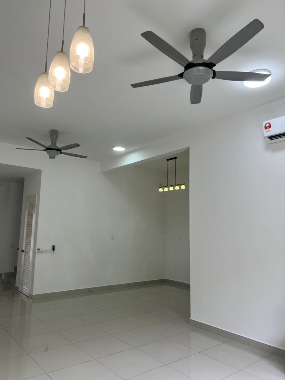 SA23052145 2sty house 4br4b Wisteria Rimbayu by JB - photo 4
