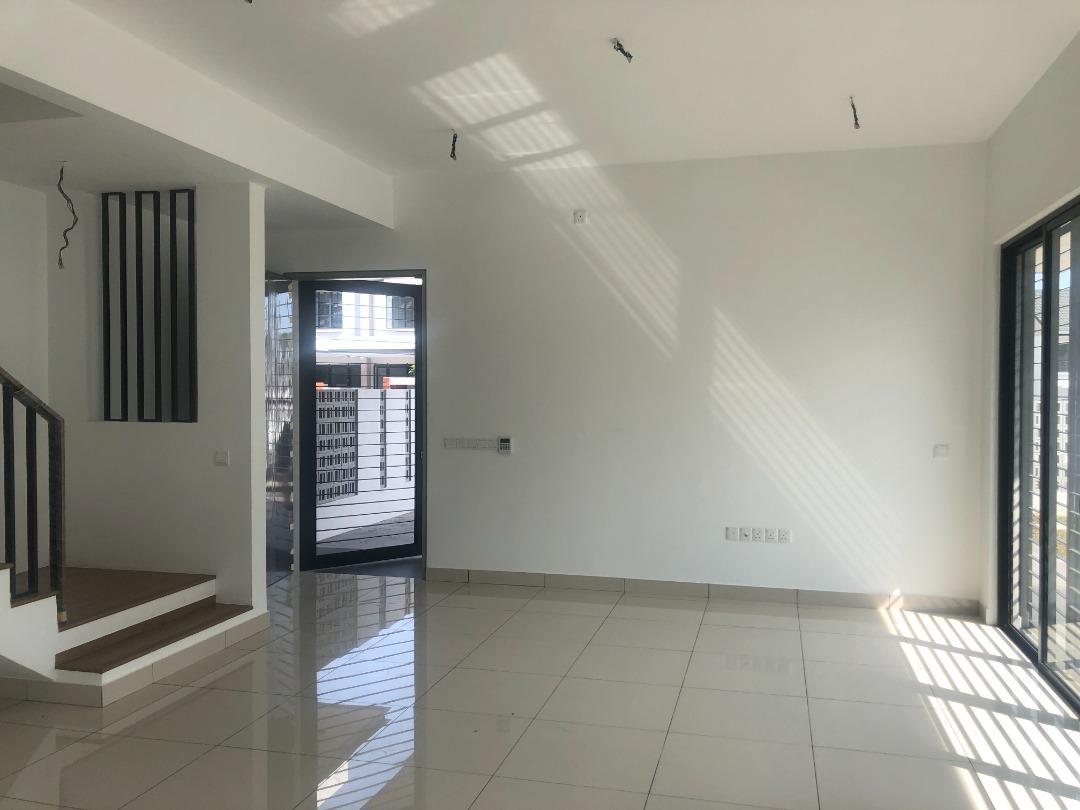 End Lot 2 Storey 4 Bedrooms Elmina green 1 by Matt - photo 5