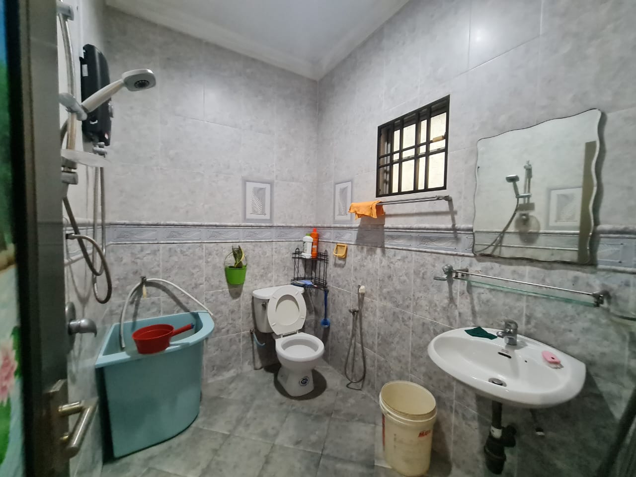 2 Sty Bandar Bukit Raja by Chee Hin - photo 5
