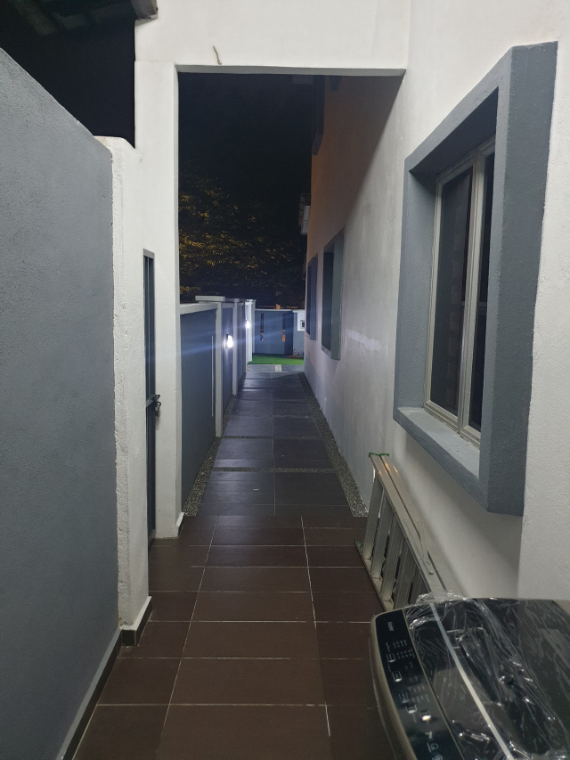 2 Storey Endlot FF Nusa Rhu by Lucas - photo 7