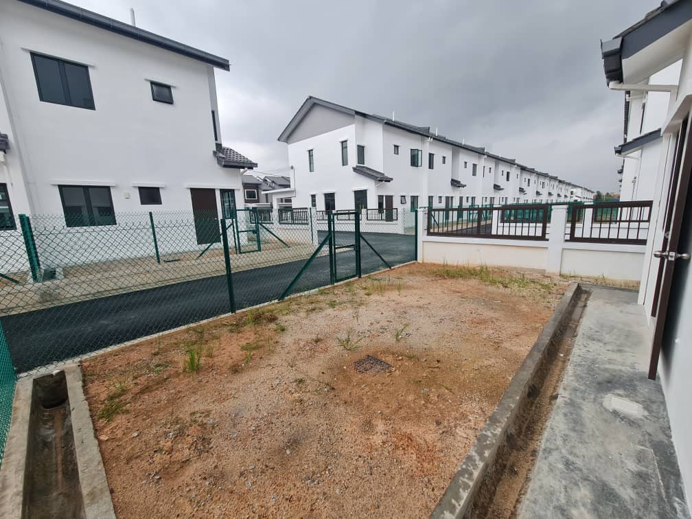 End Lot Iris Hillpark WTL by Chee Hin - photo 5