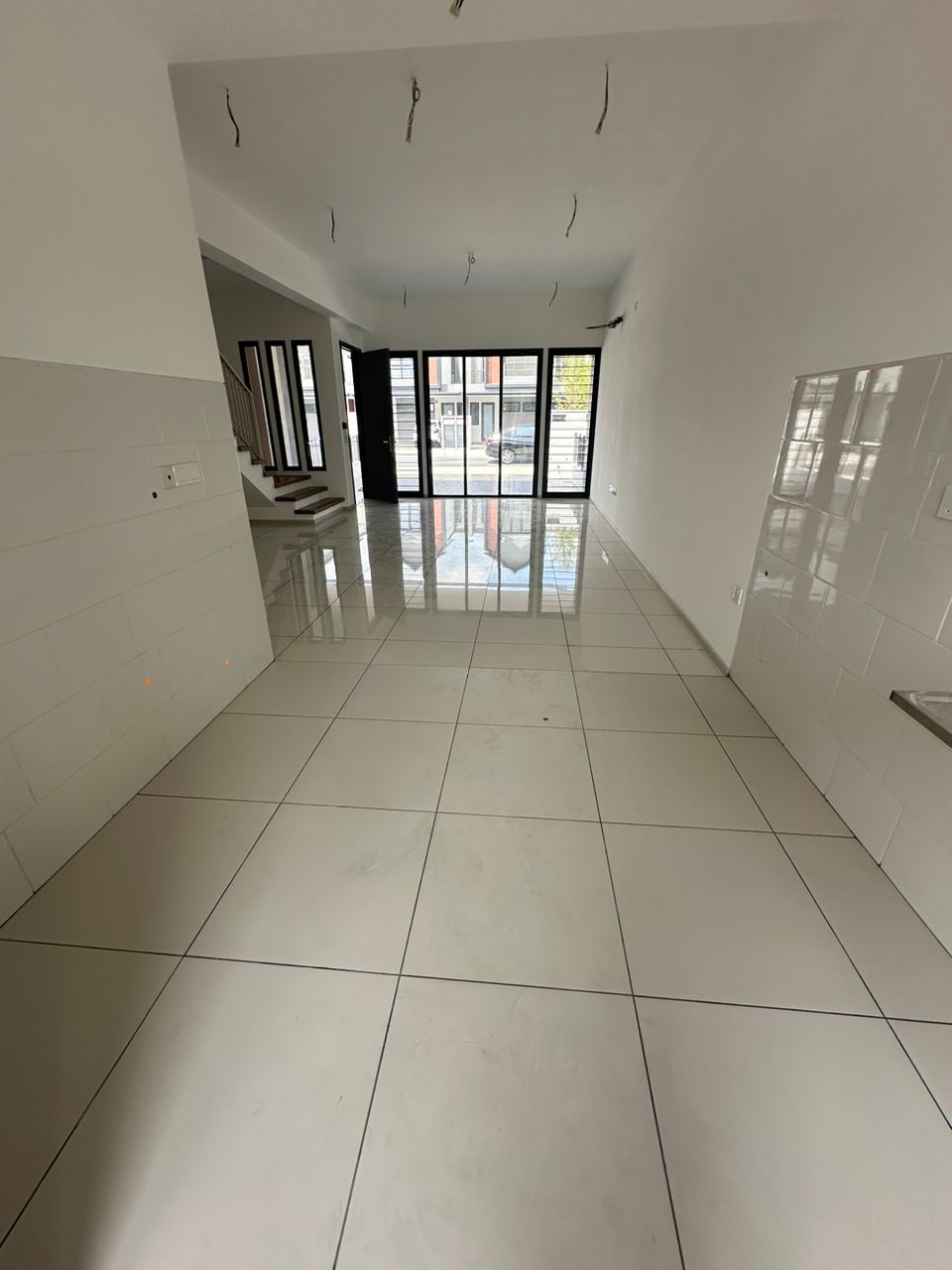 2 Sty Elmina Ilham Residence by Kevin - photo 2