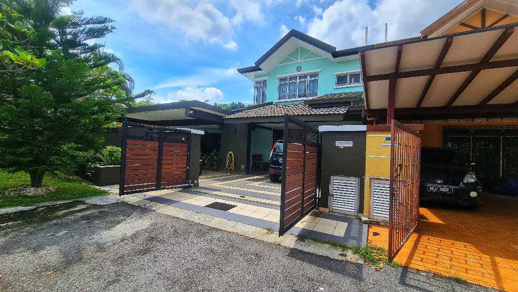 Bandar Ser Putra Freehold Corner Lot Semi D For Sale