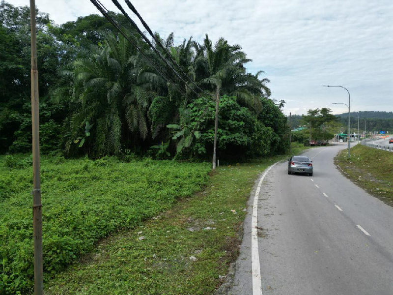 TANAH FREEHOLD 1.8 EKAR  (PRIME LOCATION) FACING MAIN ROAD JALAN BANGI LAMA/SEMENYIH UNTUK DIJUAL - photo 3