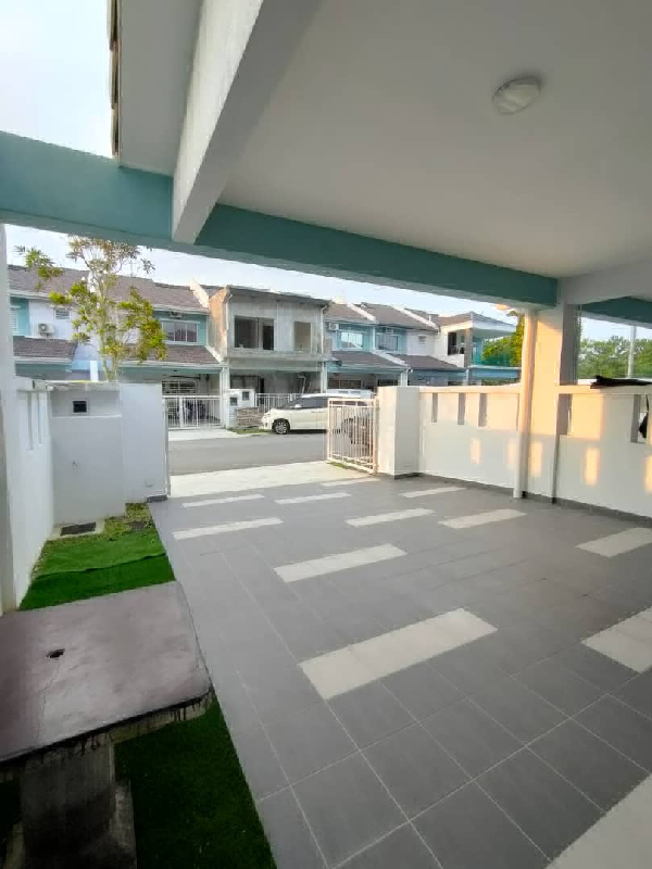 Hot Area Ara Impian @ Seremban 2 Partially Furnish Double Storey For Rent. - photo 3