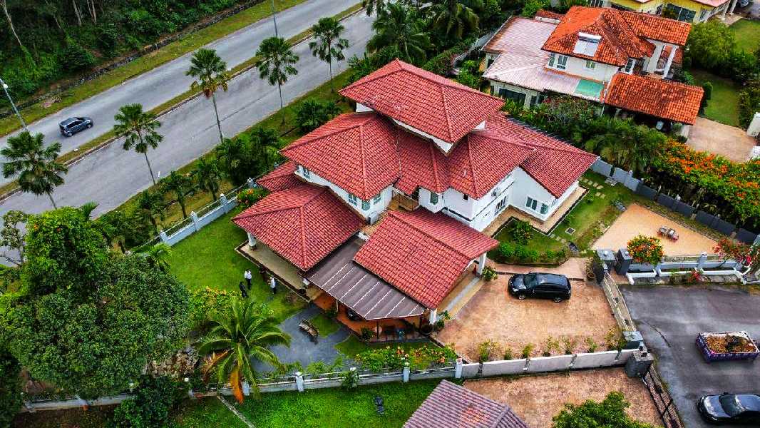 RENOVATED & FURNISHED FREHOLD OPEN TITLE 2.5 STOREY BUNGALOW ARCA SUADAMAI 12,543 sqft, BANDAR TUN H - photo 2
