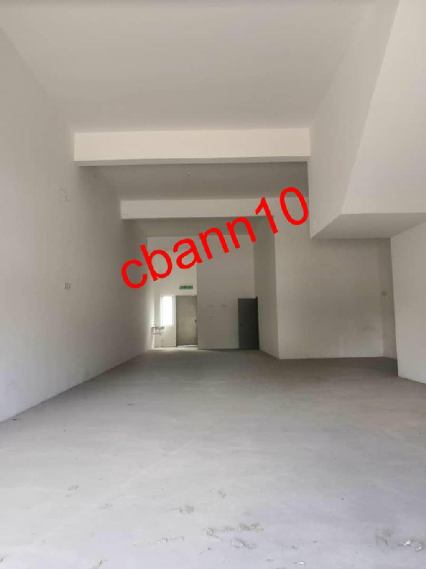 3 Storey Shoplot / Officelot Bandar Bestari, Klang - photo 2