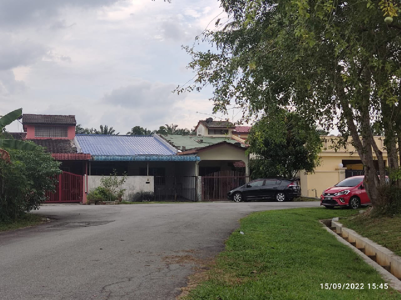 1 Storey Terrace House Intermediate Lot, Taman Maznah, Kampung Jawa, Klang - photo 1