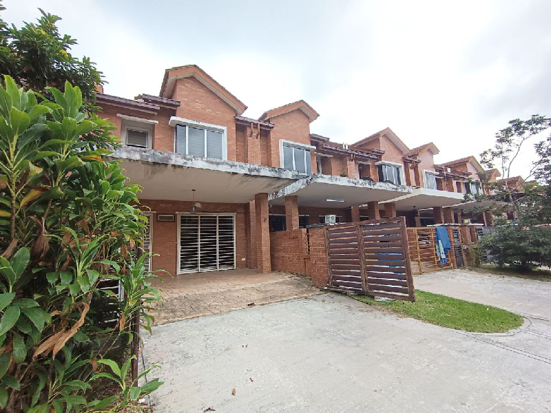 RENOVATED 2 Storey Terrace Alam Budiman, Sek U10, Shah Alam 
