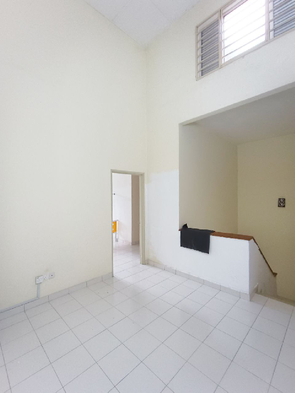 RENOVATED 2 Storey Terrace Alam Budiman, Sek U10, Shah Alam  - photo 5