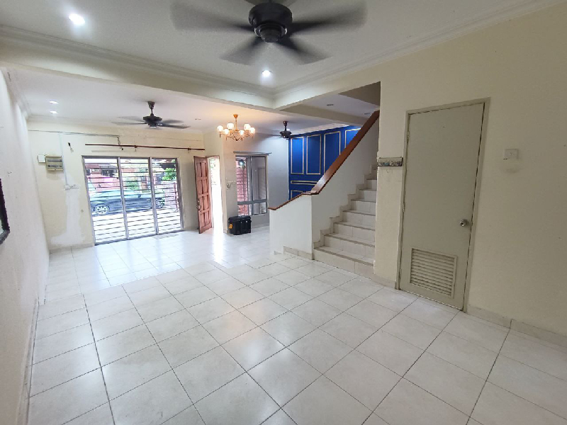 RENOVATED 2 Storey Terrace Alam Budiman, Sek U10, Shah Alam  - photo 8