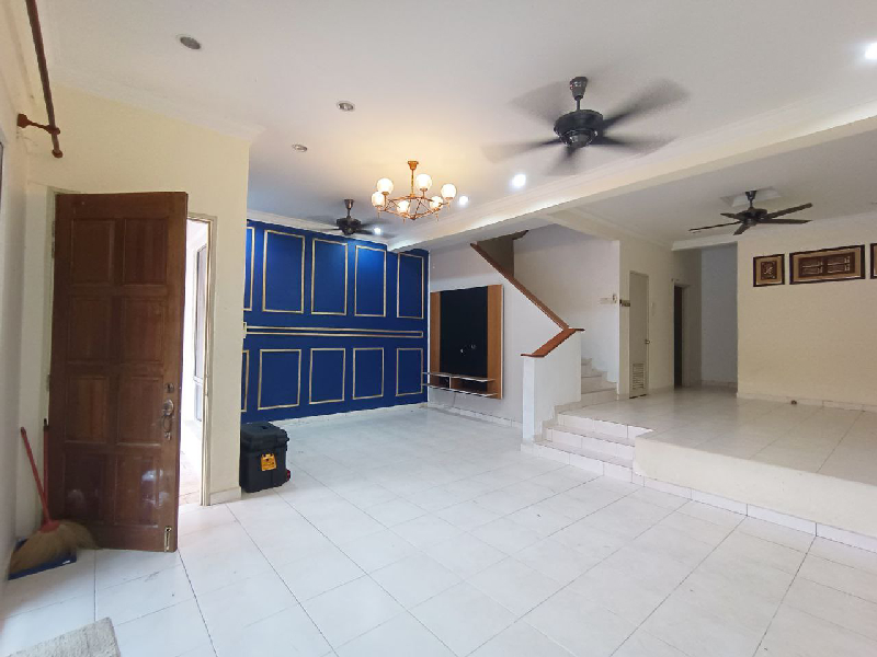 RENOVATED 2 Storey Terrace Alam Budiman, Sek U10, Shah Alam  - photo 9