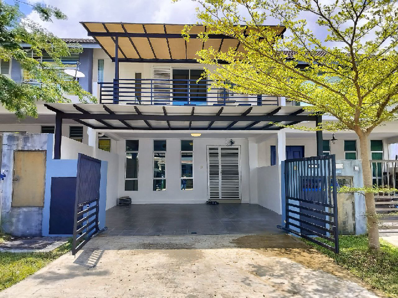 Bangi Avenue 1 Double Storey Terrace House  4R 4B