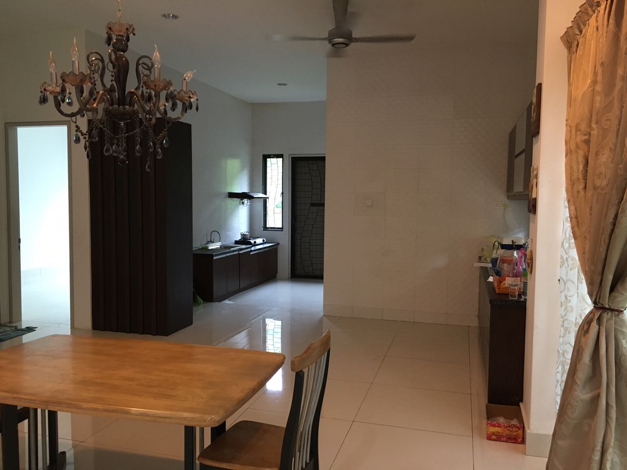 3 Storey Semi D Near to Pavillion 2 and Golf Club - photo 3