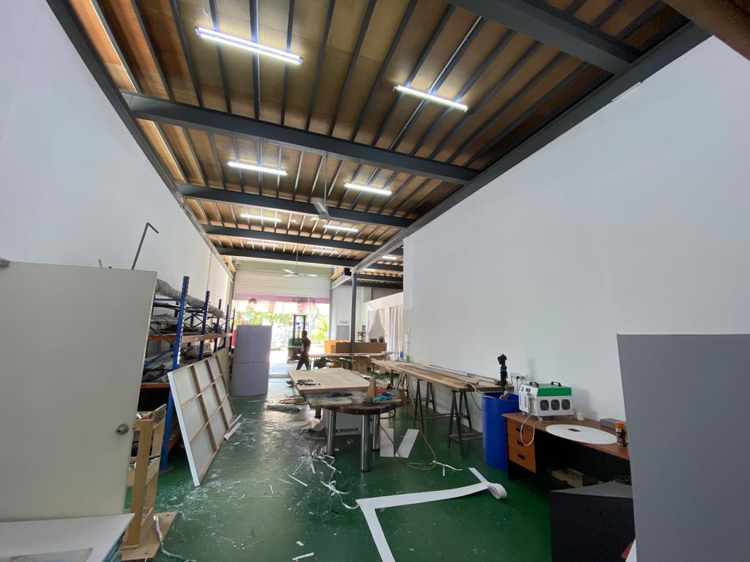 3 Sty Corner Factory - photo 4