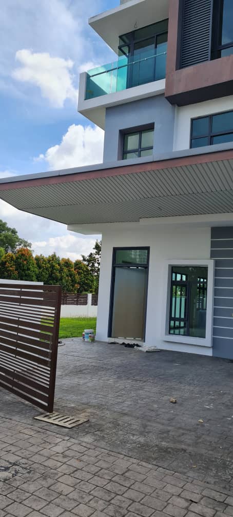 3 Sty Semi D USJ One Park - photo 2