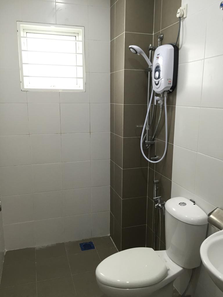 3 Sty 6 Bedrooms Partly Furnished Unit Seri Jalil - photo 8