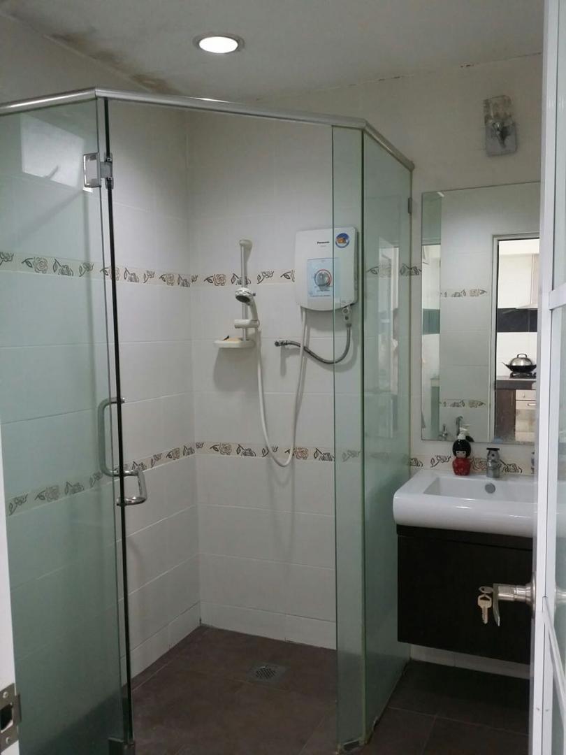 3 Sty Terrace House Face Southwest Renovated unit - photo 10