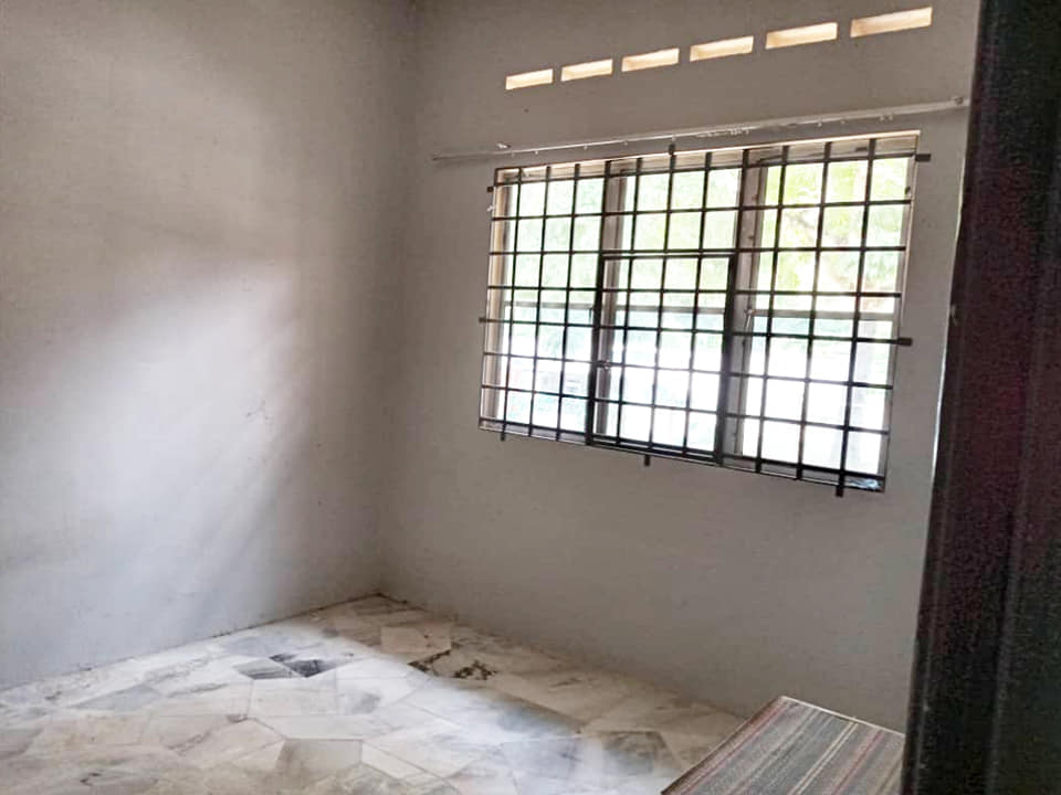 SINGLE STOREY JALAN SURIA BANDAR MAHKOTA BANTING - photo 4