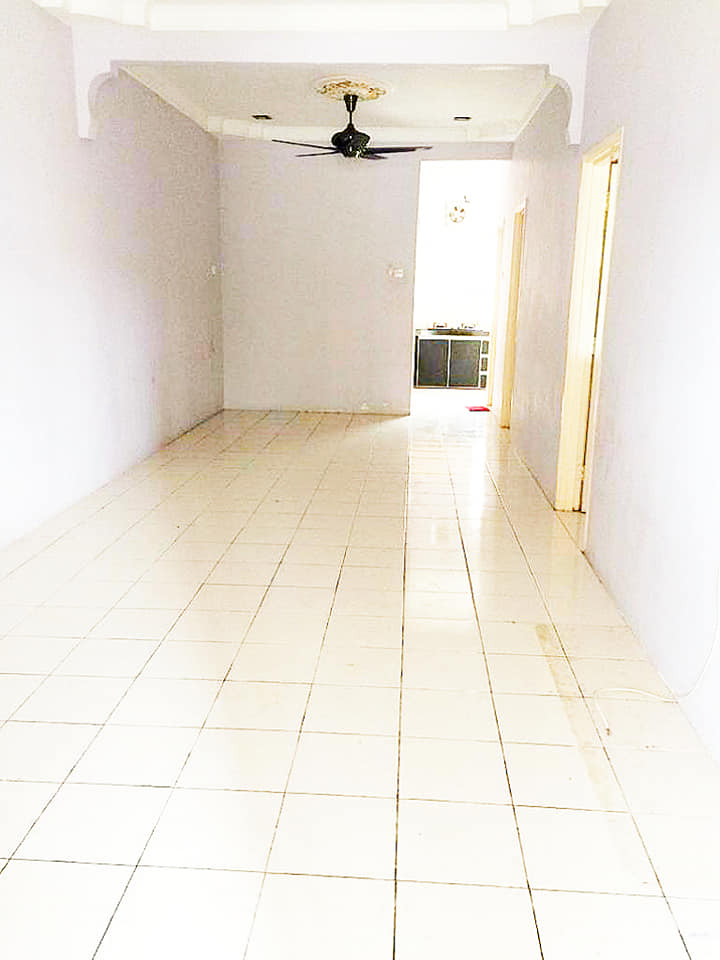SINGLE STOREY TERRACE BANDAR MAHKOTA BANTING - photo 4
