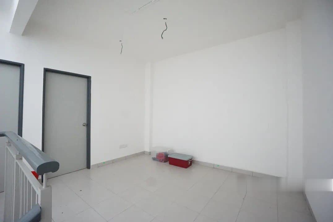 2 STOREY TAMAN JENDERAM PERMAI DENGKIL SEPANG - photo 4
