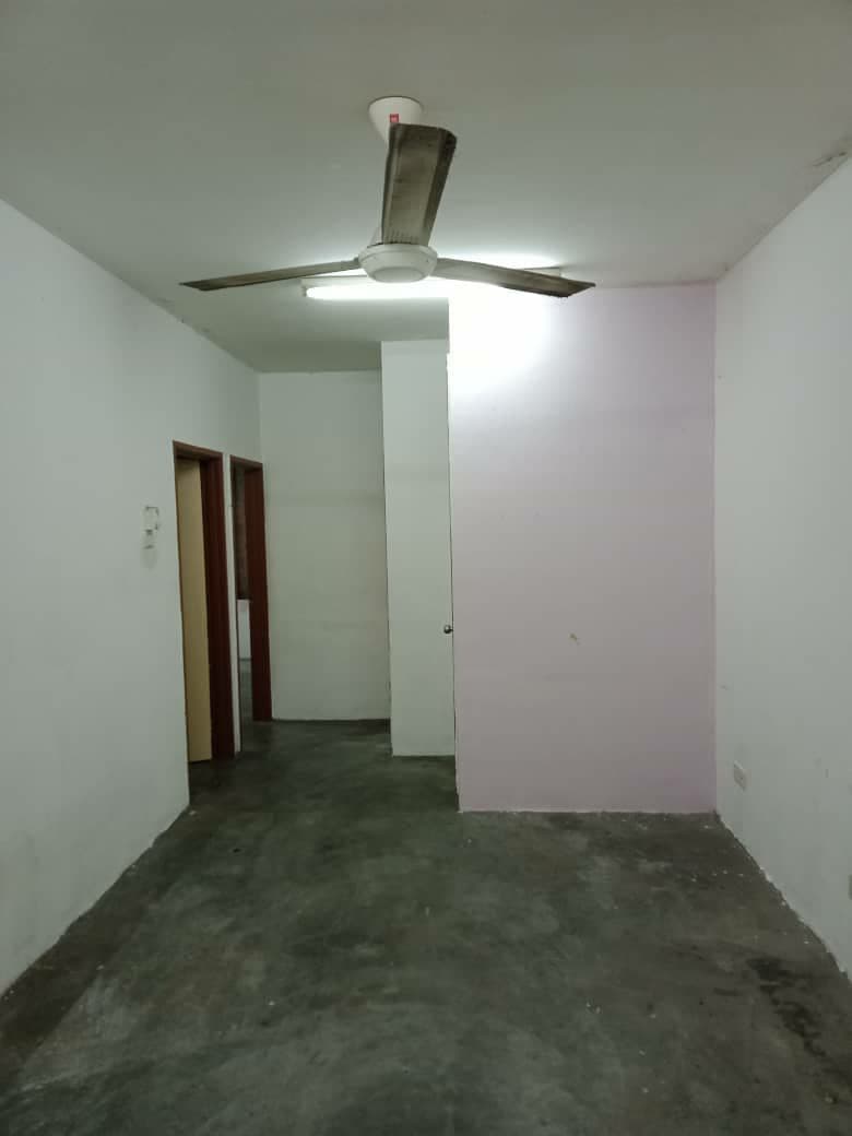 LEVEL 1 PANGSAPURI ENGGANG BANDAR KINRARA - photo 2