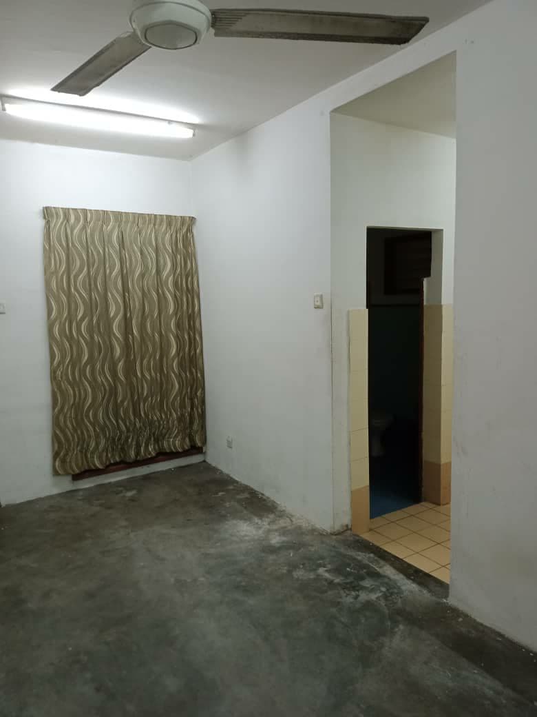 LEVEL 1 PANGSAPURI ENGGANG BANDAR KINRARA - photo 4