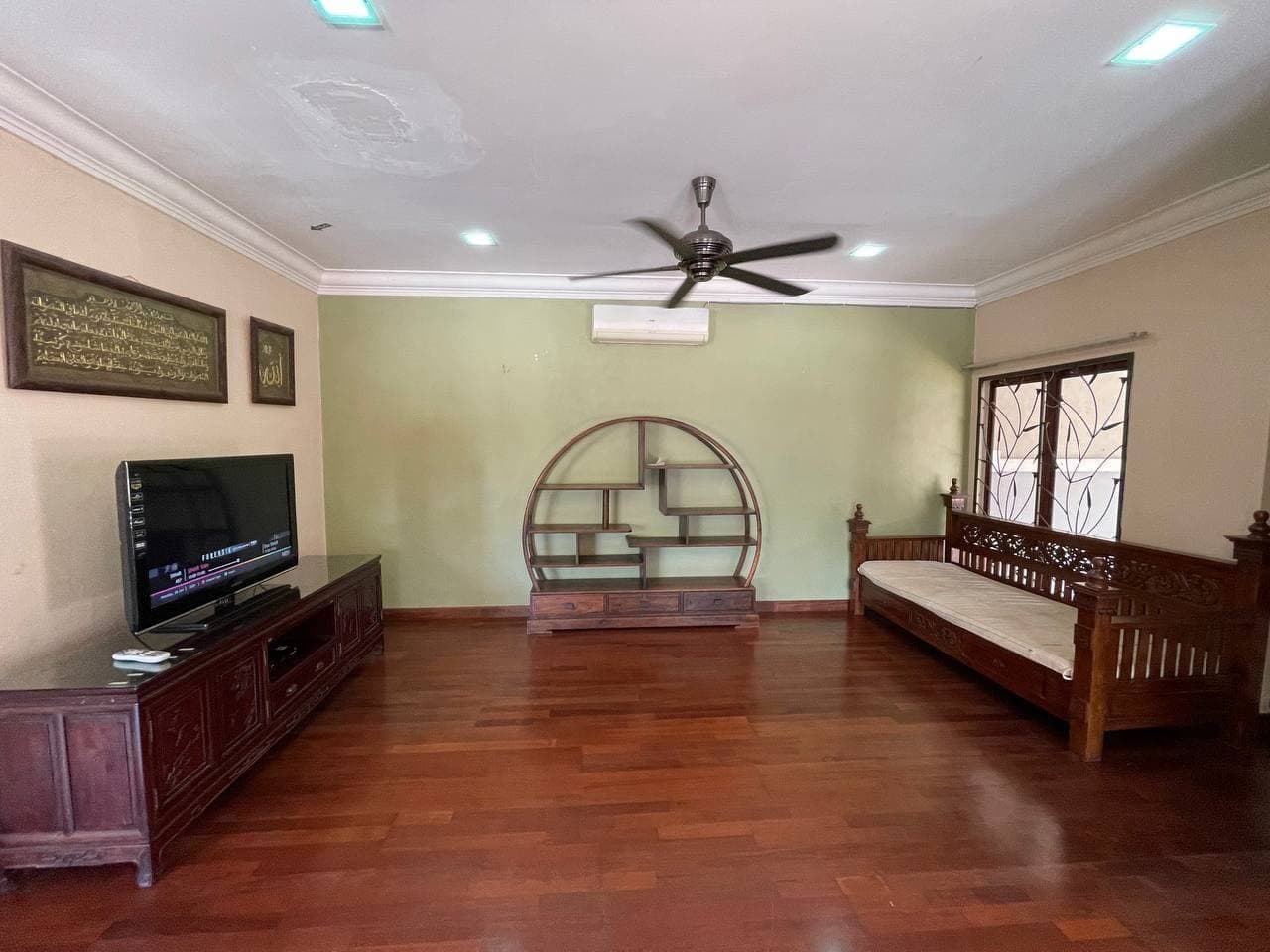 CORNER LOT 2 STY D KAYANGAN SEKSYEN 13 SHAH ALAM - photo 2