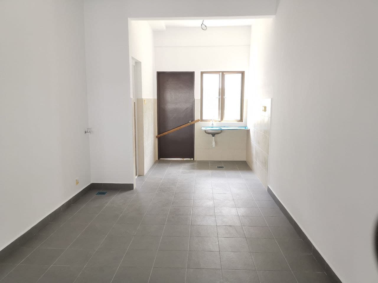 2 STY TERRACE TAMAN SAUJANA SEKATA SG MERAB KAJANG - photo 5