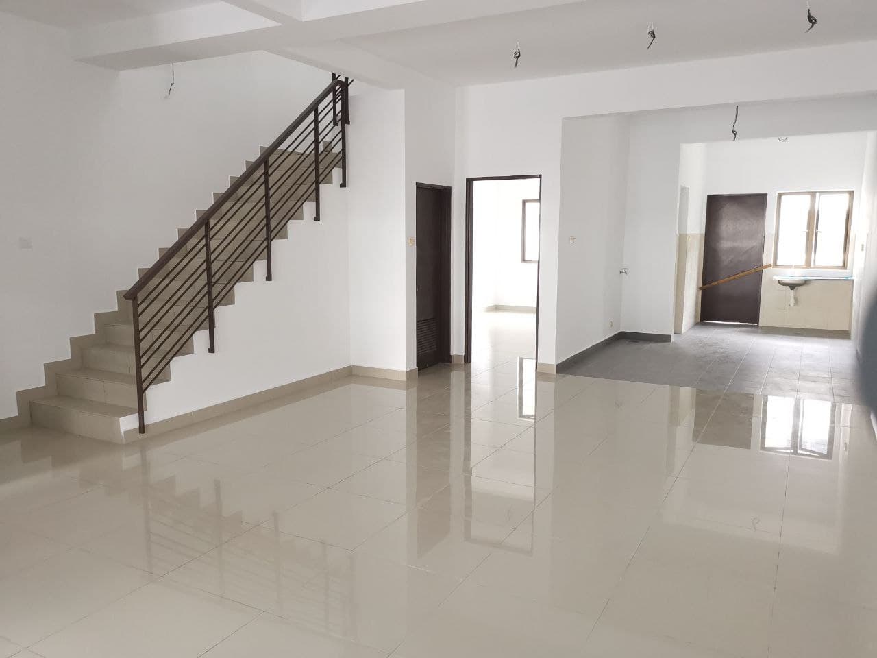 2 STY TERRACE TAMAN SAUJANA SEKATA SG MERAB KAJANG - photo 6