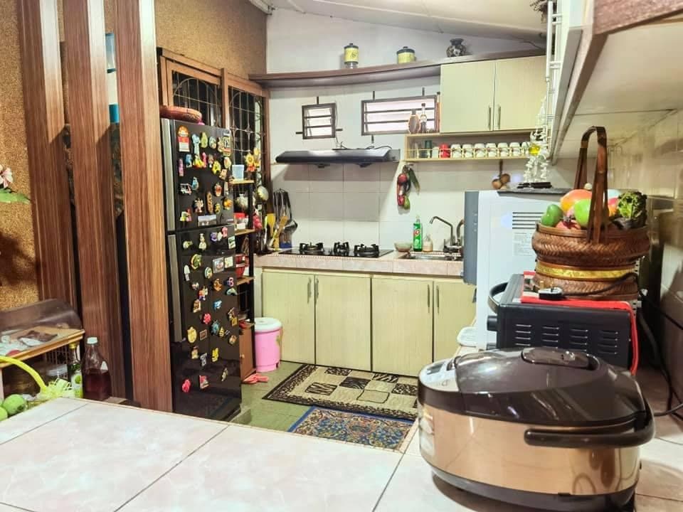 DOUBLE STOREY END LOT SEKSYEN 19 SHAH ALAM - photo 8